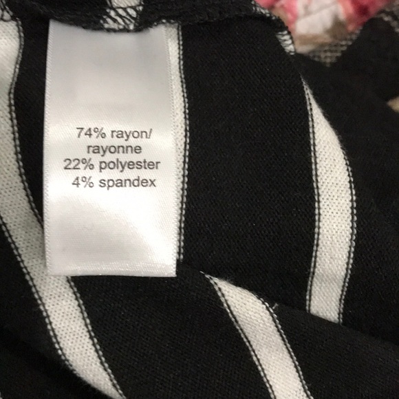 Plus 0X,3X Plaid Stripe Blocked Football Top - Picture 9 of 13